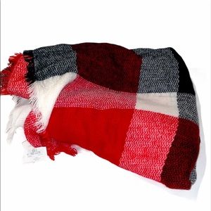 Plaid blanket shawl/scarf red black &white NWT